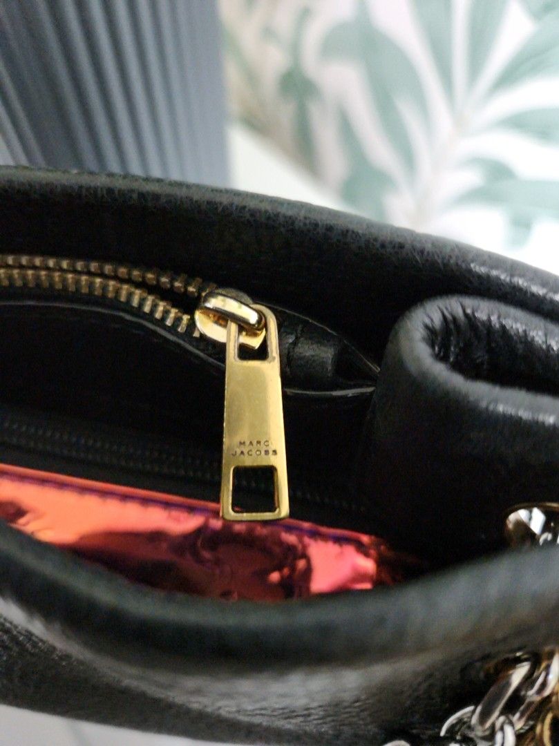 Marc Jacobs Double Link 27 Tote Black Luxury Bags Wallets on