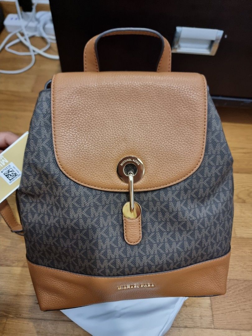 Michael Kors signature Raven medium Backpack, Women's Fashion, Bags