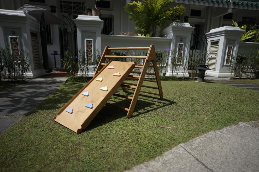 Montessori Climber Pastel Climbing clouds Reversible too slide Ramp