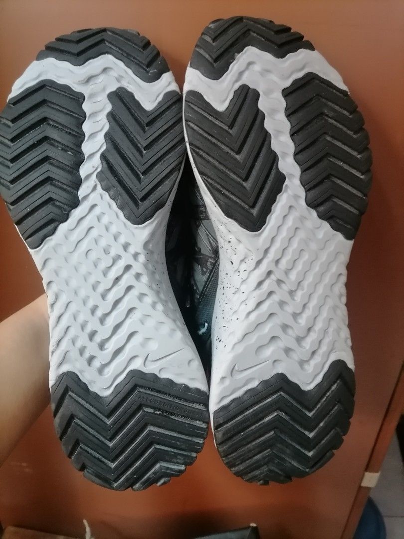 nike flex runner junior size 4