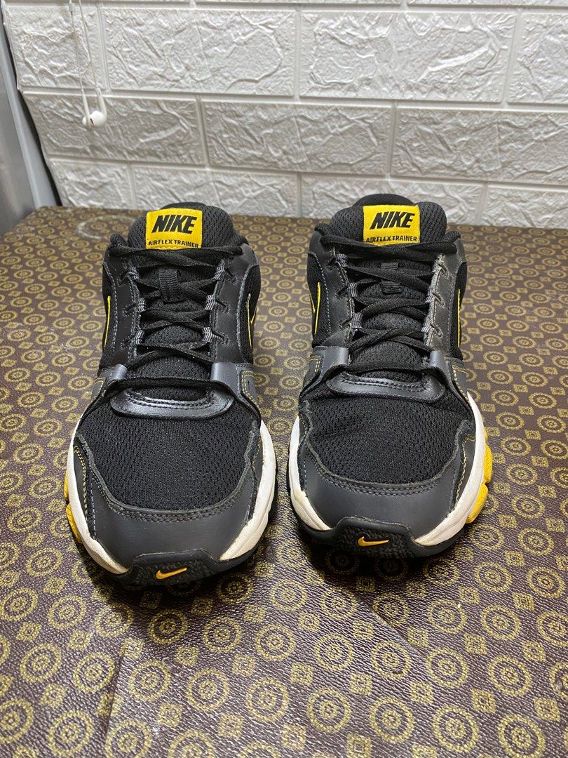 nike airflex trainer