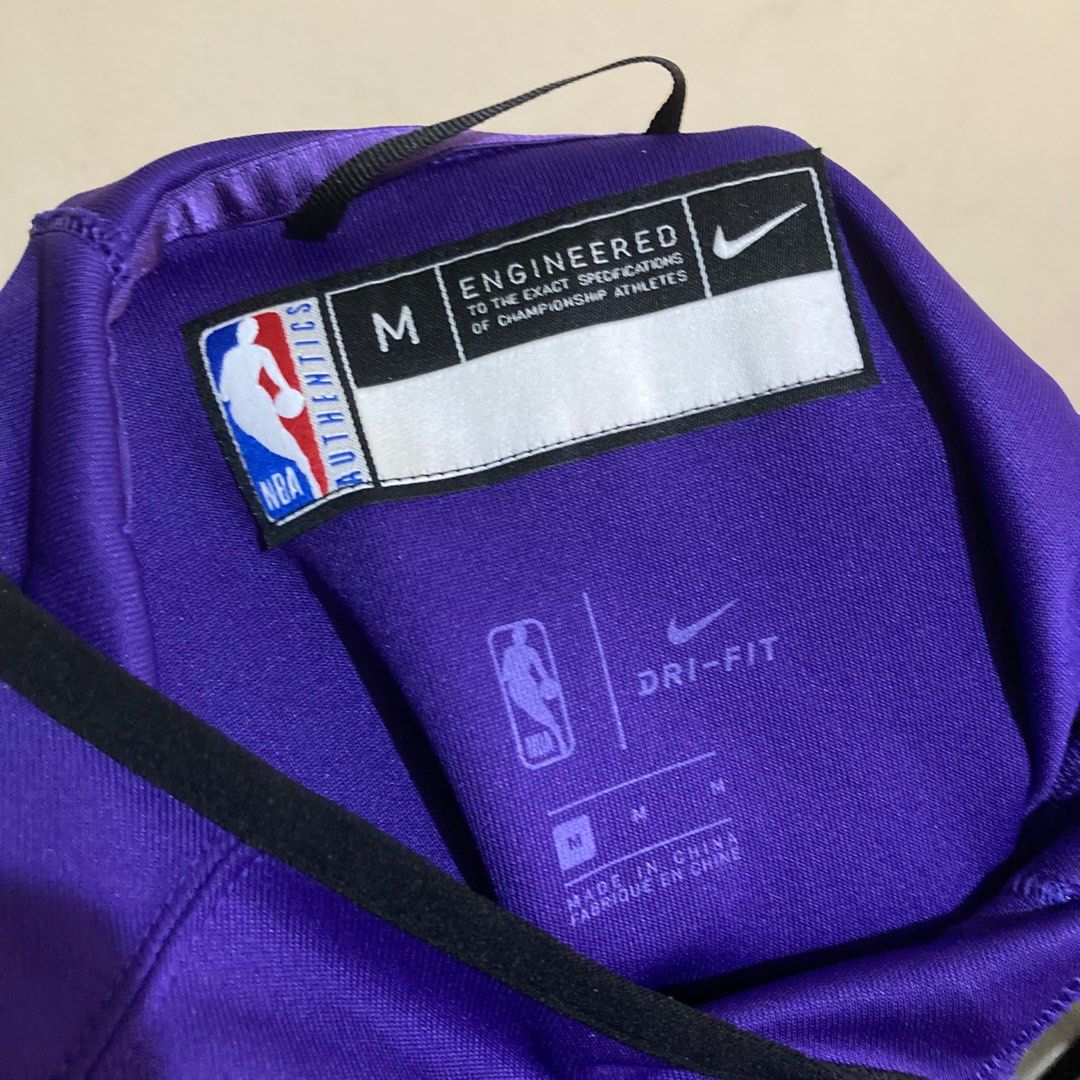 Nike NBA LA Lakers Basketball Game Player Issued Practice Sleeveless Hoodie,  Men's Fashion, Coats, Jackets and Outerwear on Carousell