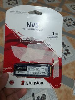NVMe SSD 250GB Kingston