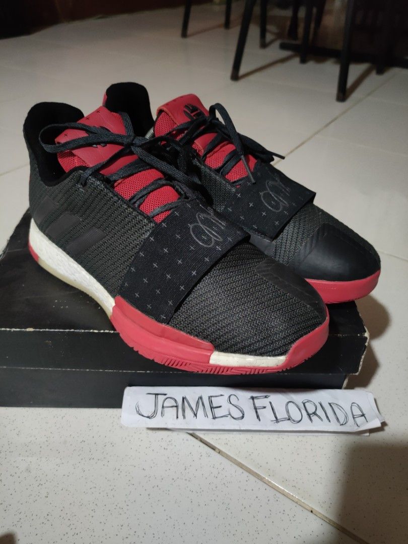 Original Adidas Harden Vol 3 (Category: Sneakers) located in Lapu-Lapu City. Submitted by jamesflorida0007 (Listing ID 1228479191, Image 2). Description: Original Adidas Harden Vol.3 (James Harden signature shoes) Size 10 Slightly used with minor scratches or gasgas No drags No heeldrag Sariwang sariwa pa yung sole nya Original/Authentic 💯 Sobrang ingay at kapit sa court Check detailed pic to appreciate the shoes For 2,850 only firm❗(Free shippi