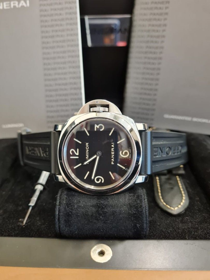 Panerai Luminor Base Pam112 Pre owned Year 2016