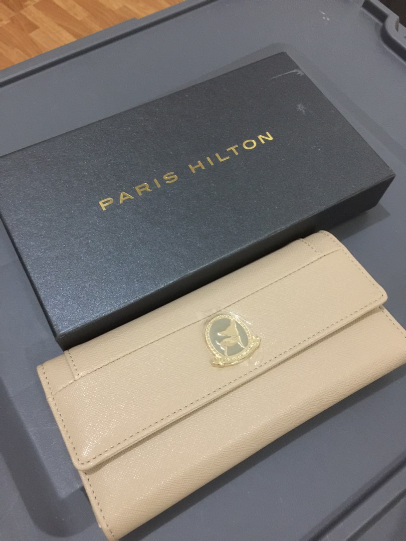 Paris hilton sales wallet