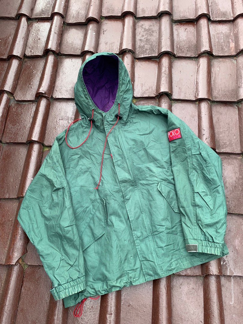 Polo hi tech jacket Fesyen Pria Pakaian Atasan di Carousell