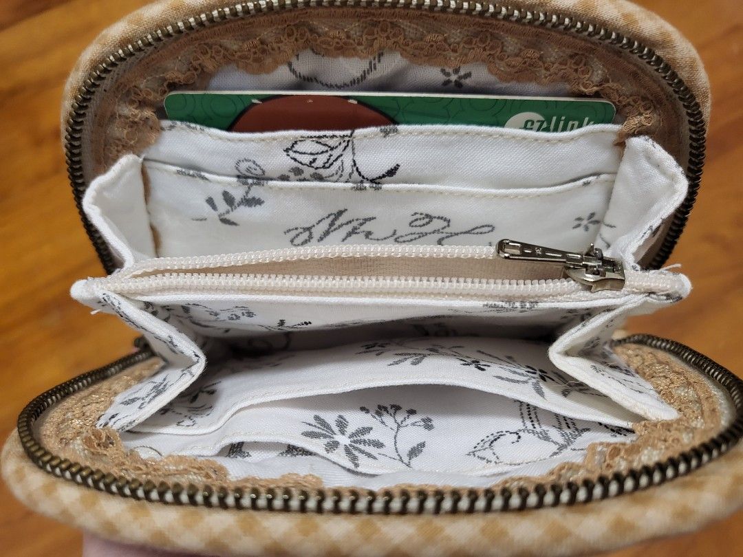 Quilted shop fabric wallet