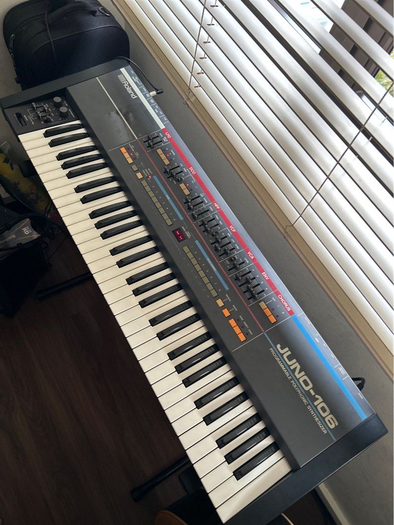 Roland Juno 106 Analogue Synthesizer Keyboard, Hobbies & Toys, Music & Media, Musical