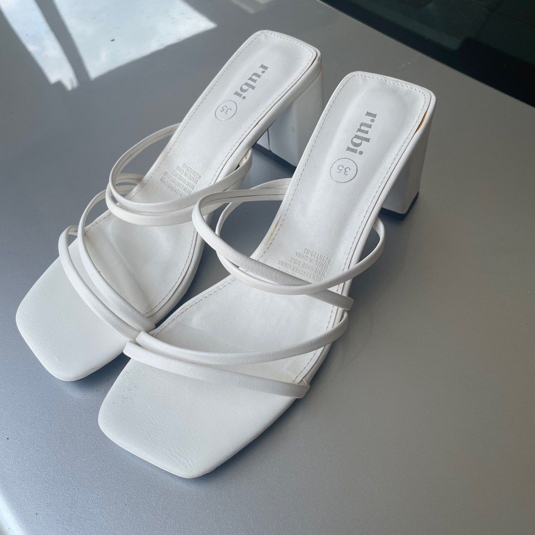 https://www.carousell.com.my/p/rubi-white-heels-1228430309/