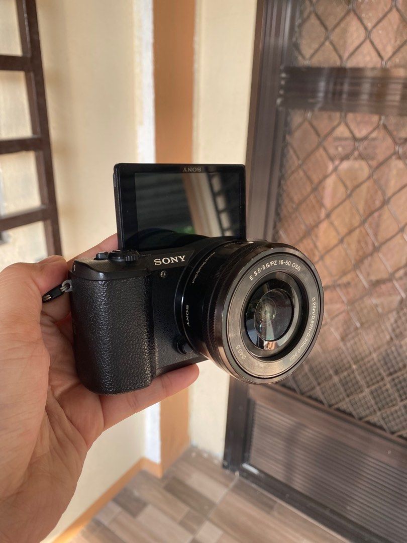 Sony a5100 mirrorless, Photography, Cameras on Carousell