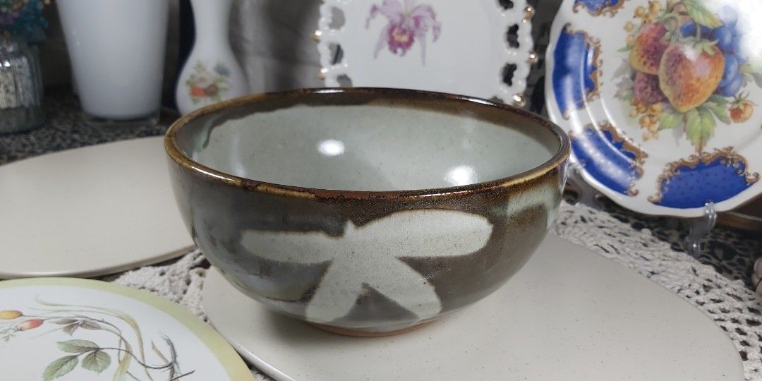 Stoneware Ramen Bowl (Category: Dinnerware & Cutlery) located in San Pedro. Submitted by PrettyBakersCollection (Listing ID 1228448035, Image 1). Description: Stoneware Ramen/Serving Bowl These are Japan Surplus items. Please manage your expectations 😊 Diameter: 7 inches Height: 3.5 inches Volume Capacity: 1.25 liters (5 cups) Benefits of using stoneware dinnerware sets: ✅ More durable than earthenware ✅ Chip-resistant ✅ Microwave and dishwasher
