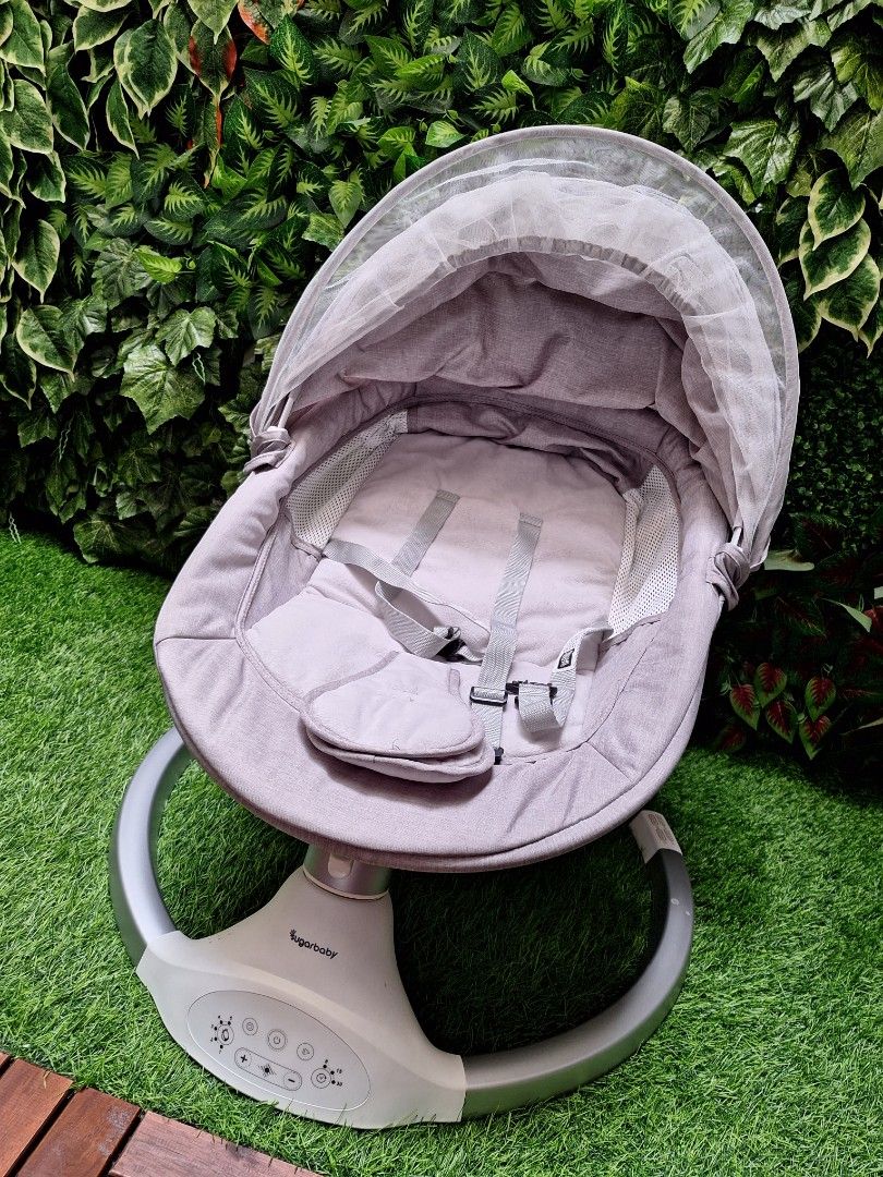 Sugar Baby Hug Me Swing Bed on Carousell