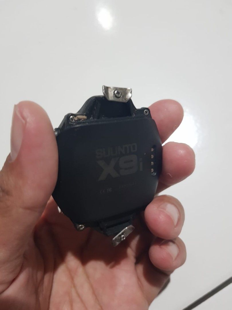 Suunto x9i