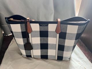 （分類：）位於 。 由 peakofsunset 提交（商品編號 1228500338，圖片 1）。簡介： 。
