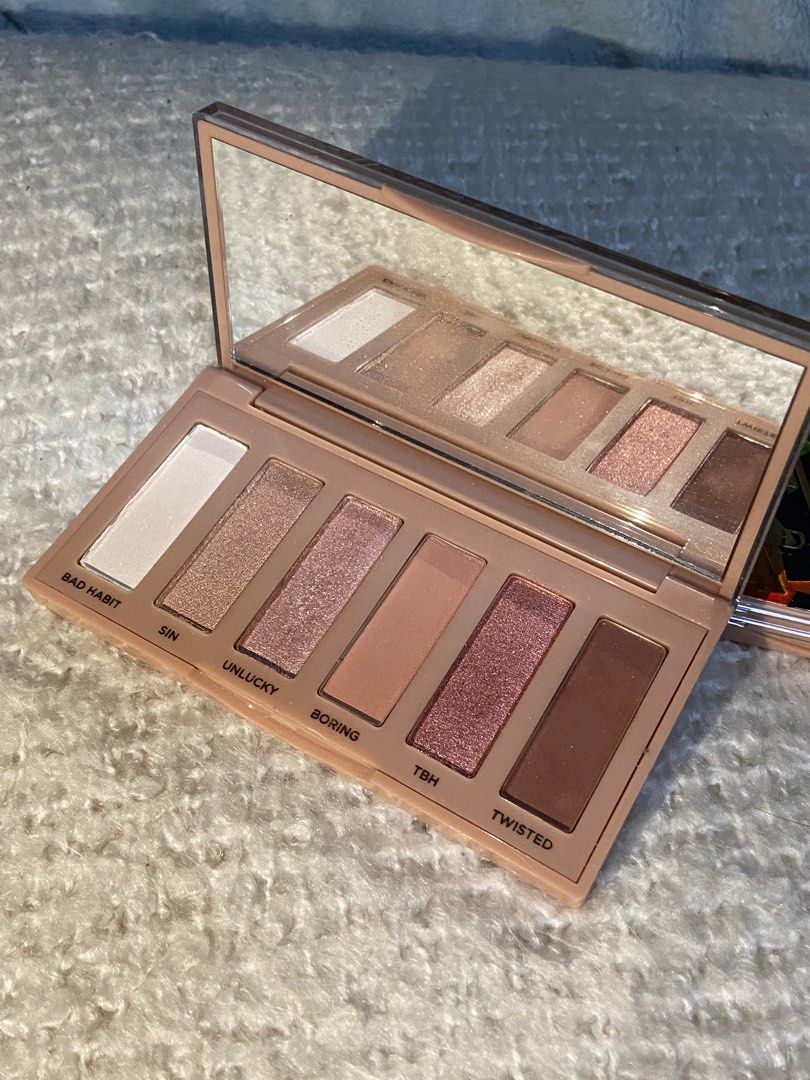 Urban Decay Eyeshadow Palette, Beauty & Personal Care, Face, Makeup on