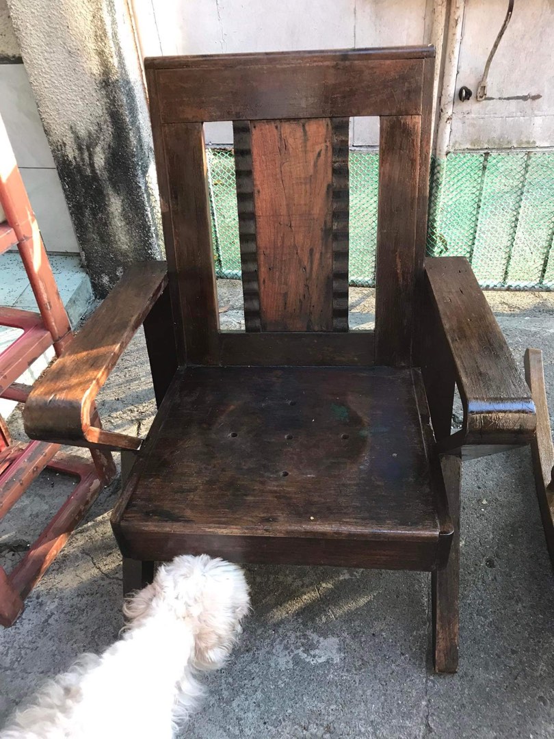 Wooden Vintage Old Chair on Carousell