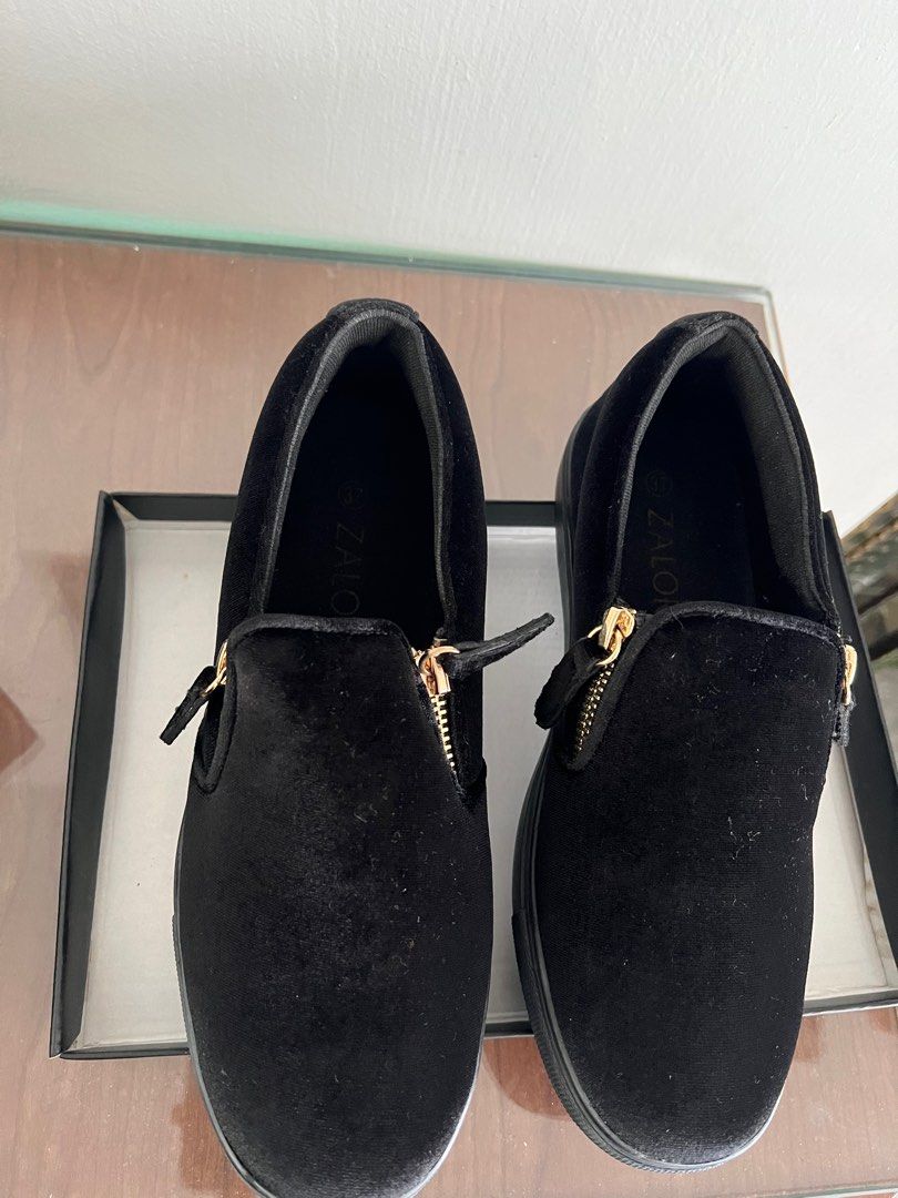 Zalora black shoes shop