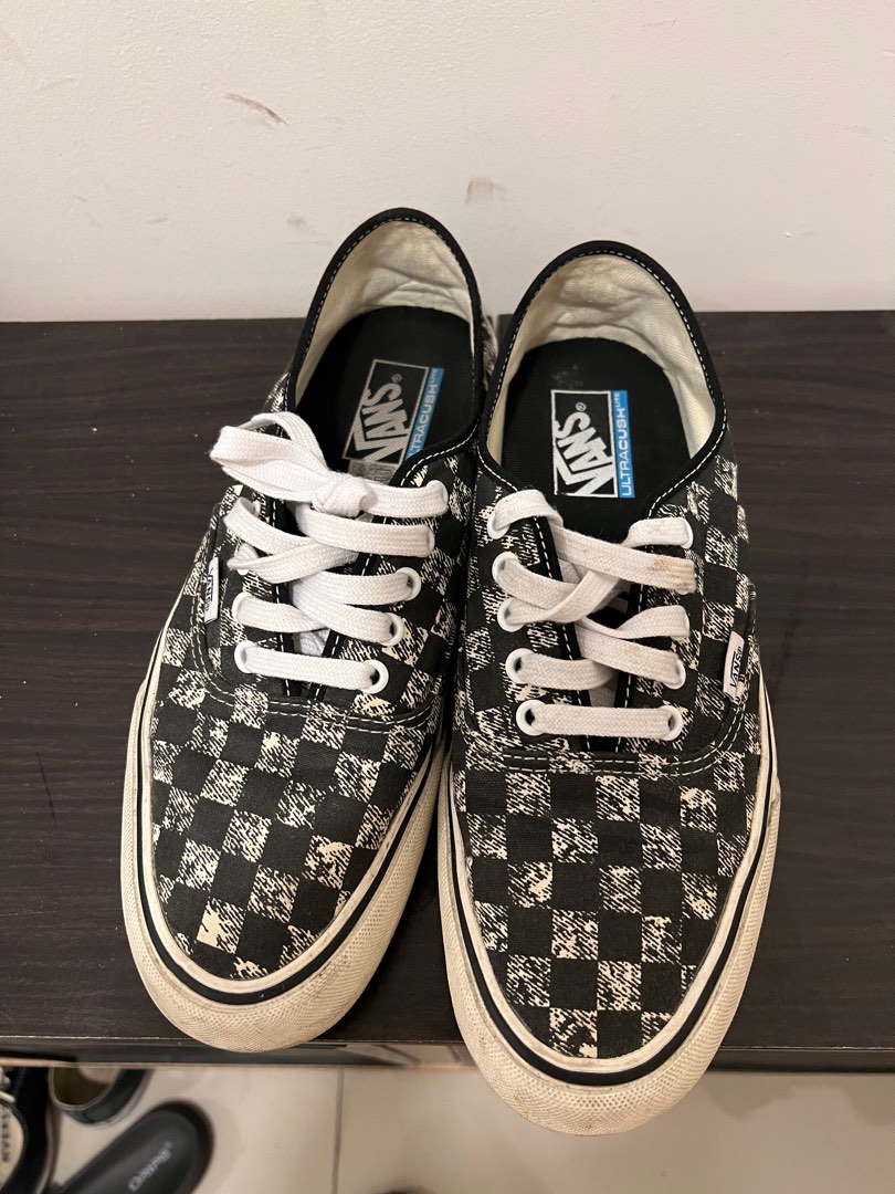 100 ORIGINAL VANS CHECKERED BLACK FADE PRELOVED Men s Fashion