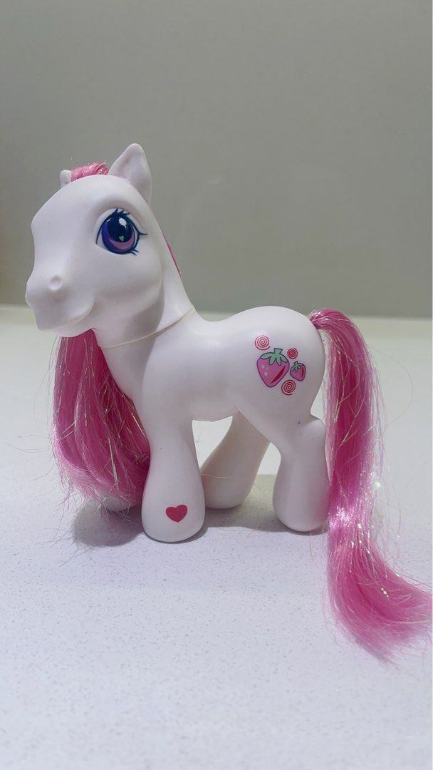 My little new arrivals pony 2002