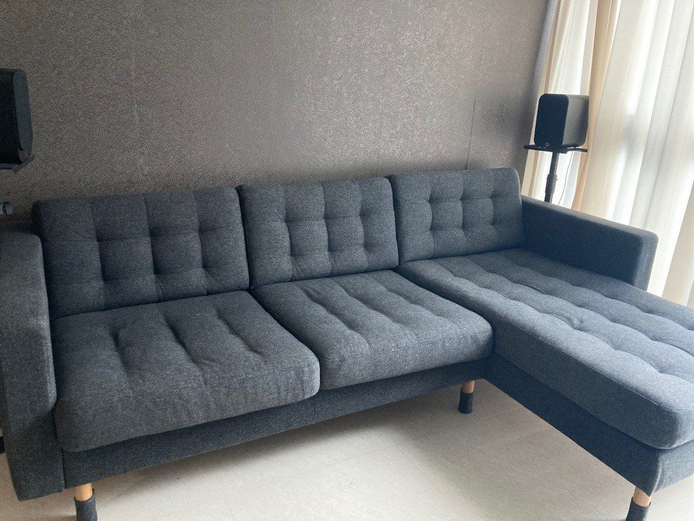 Landskrona Sofa Assembly Baci Living Room