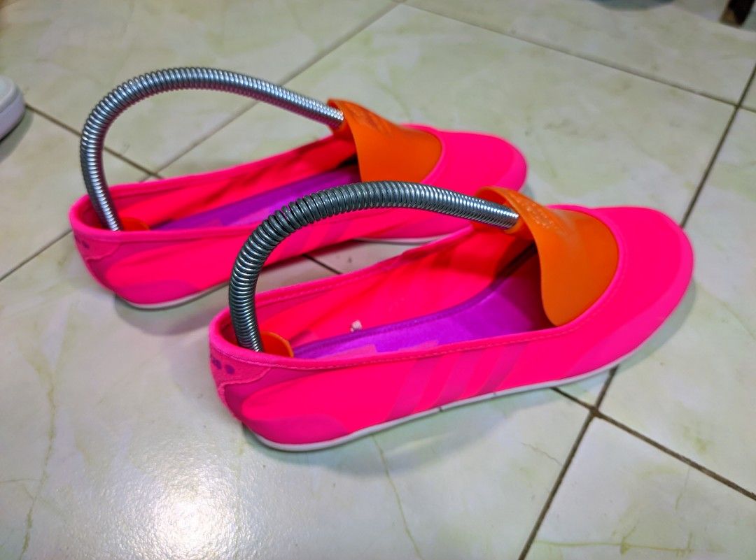 Neo slip on top womens