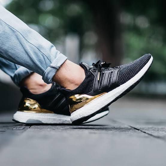 Ultra boost 2.0 cheap limited gold medal