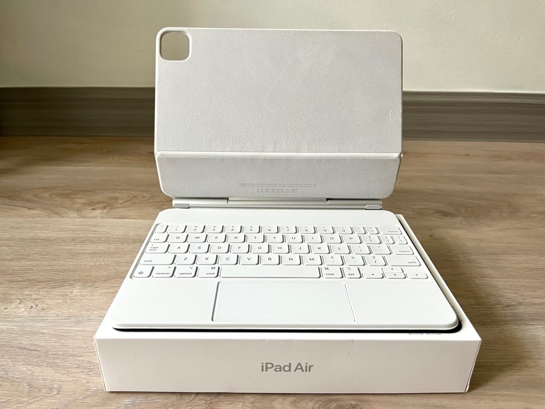 Apple iPad Magic Keyboard (Clean & No Stain), Computers & Tech, Parts