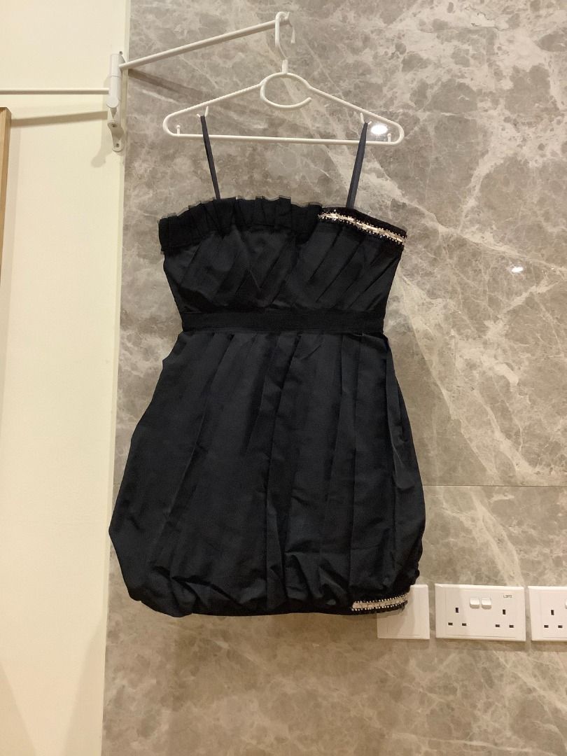 BCBG MAXAZRIA Free Delivery Little Black Dress Women s Fashion