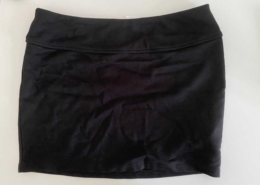Black mini skirt, Women's Fashion, Bottoms, Skirts on Carousell