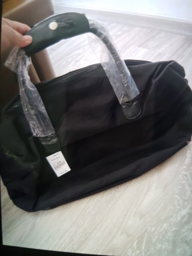 Bossini overnight bag clearance