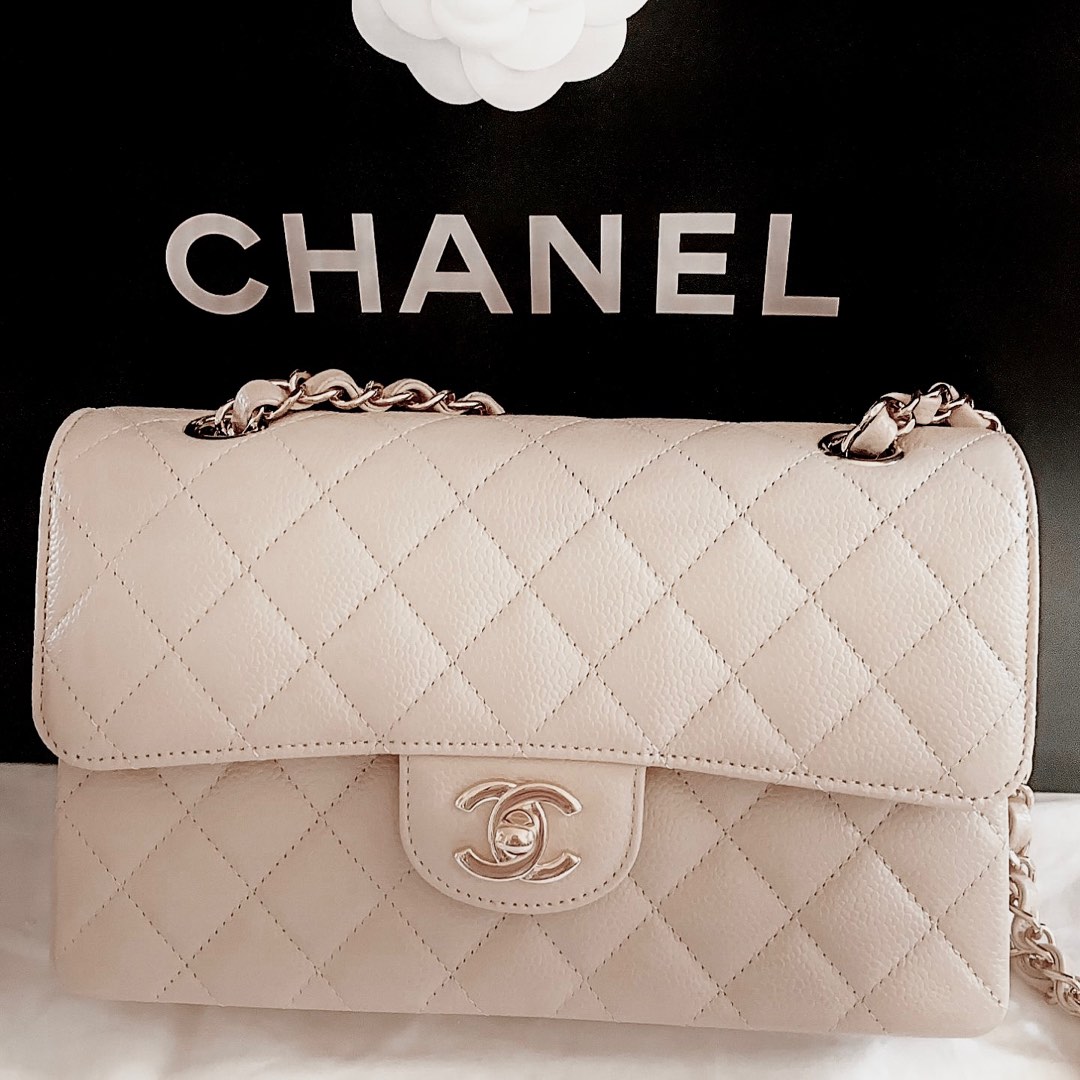 Chanel light beige classic flap store