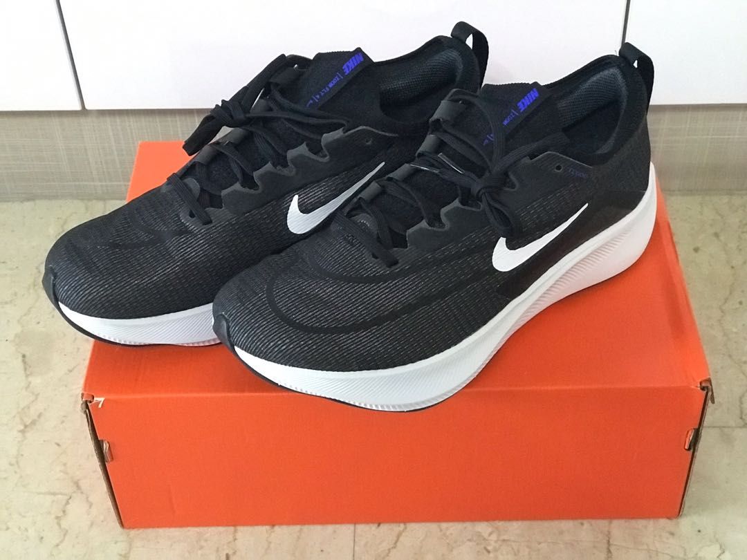 Brand New Nike Zoom Fly 4 US9 UK8 EUR42.5
