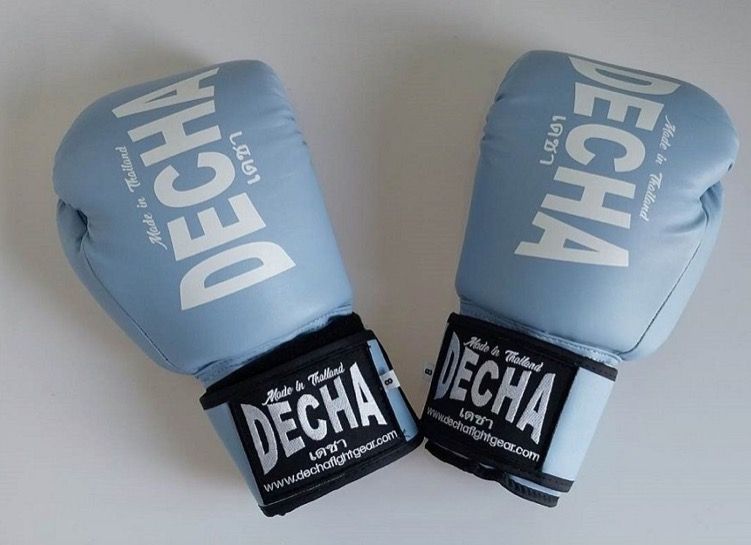 Brand New DECHA Boxing Gloves Semi Leather 8oz and 10 oz Blue gloves Muay Thai Gym Gloves Kickboxing Gloves Training Gears Original