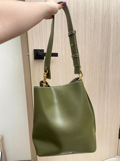 小CK Charles & Keith綠色袋64237768823939110