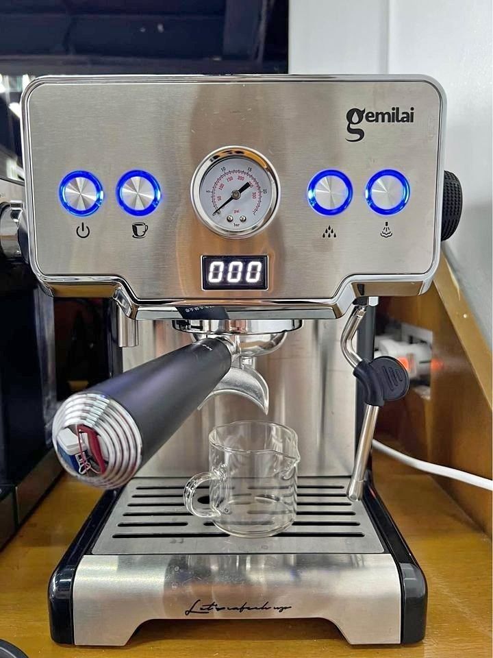 COFFEE ESPRESSO MACHINE CRM3605 WITH GRINDER (Category: Coffee Machines & Makers) located in Taguig. Submitted by mgracelim38484 (Listing ID 1228621972, Image 2). Description: NEW ARRIVAL STOCKS! 😍 EXTENDED MONTHS SALE SALE ‼️ We have Discount if you will purchase 5-10pcs unints. So What are you waiting for? GET YOURS NOW😍📢 SPECIFICATION: -CRM3605 semi-automatic household espresso machine,double boiler steam milk froth -Coffee machine type: se