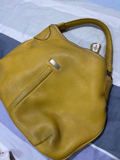 (Category: ) located in . Submitted by naiqa (Listing ID 1228719598, Image 1). Description: .