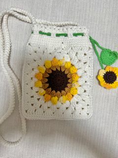 (Category: ) located in . Submitted by crystcrochet (Listing ID 1228694411, Image 1). Description: .