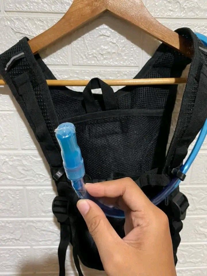 Denali Hydration Pack 1.5L on Carousell