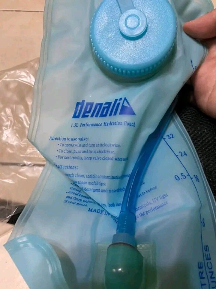 Denali Hydration Pack 1.5L on Carousell