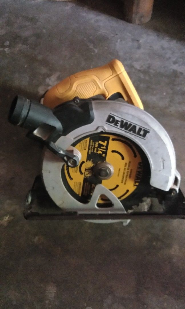 dewalt circular saw dwe 560, Commercial & Industrial, Construction ...