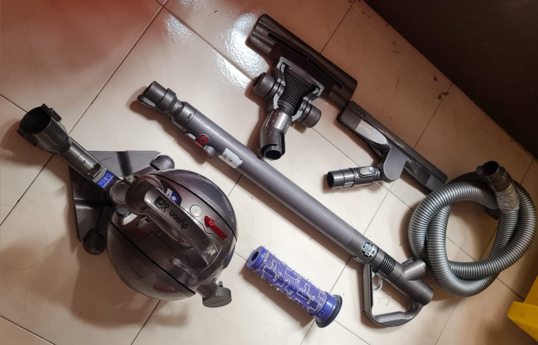 DYSON DC47 VACUUM CLEANER, TV & Home Appliances, Vacuum Cleaner