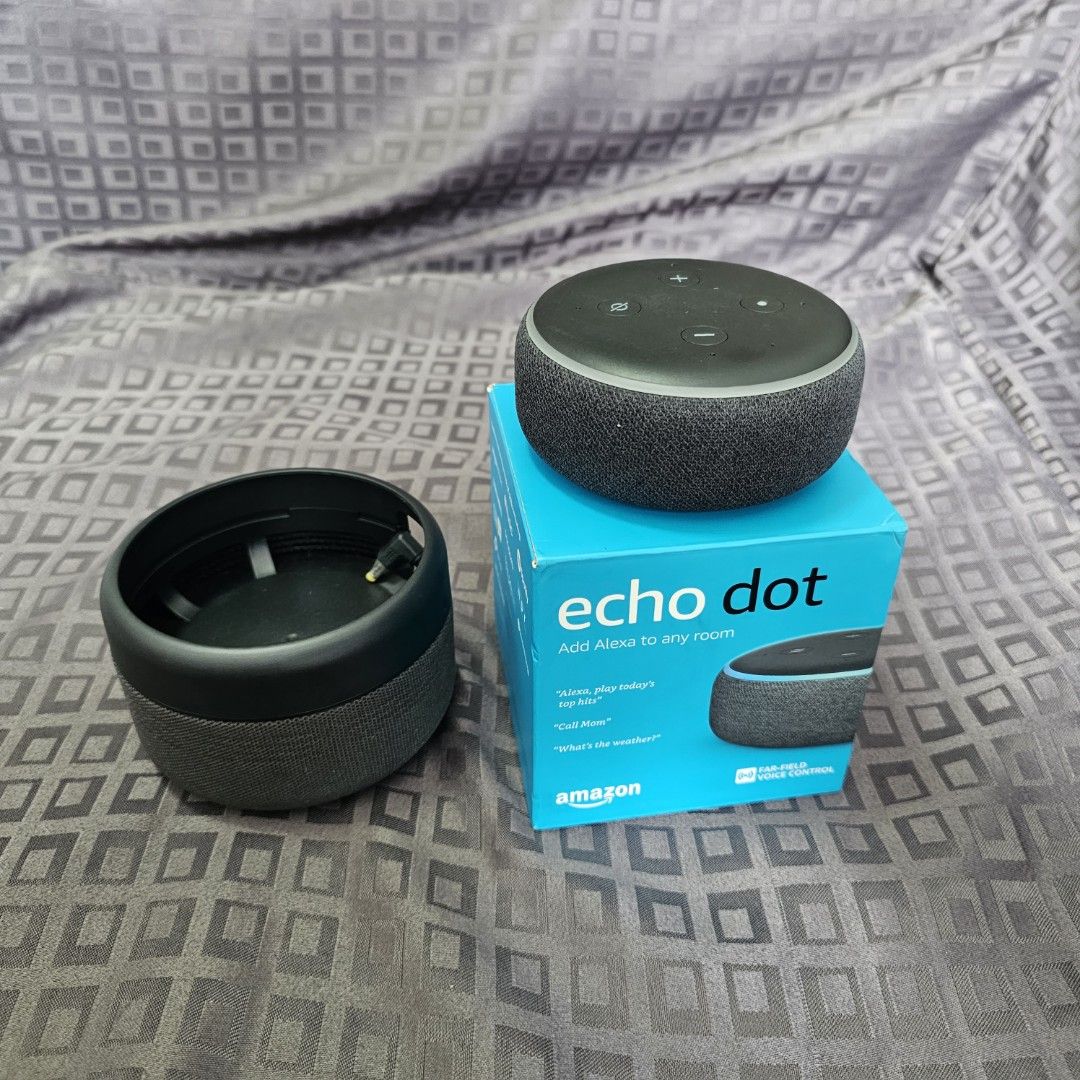 For sale or trade Amazon Echo Dot + portable speaker dock, Mobile