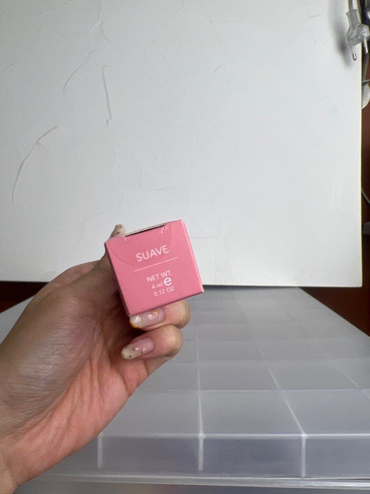 Esqa Gloss Lip Liquid Shade Suave on Carousell