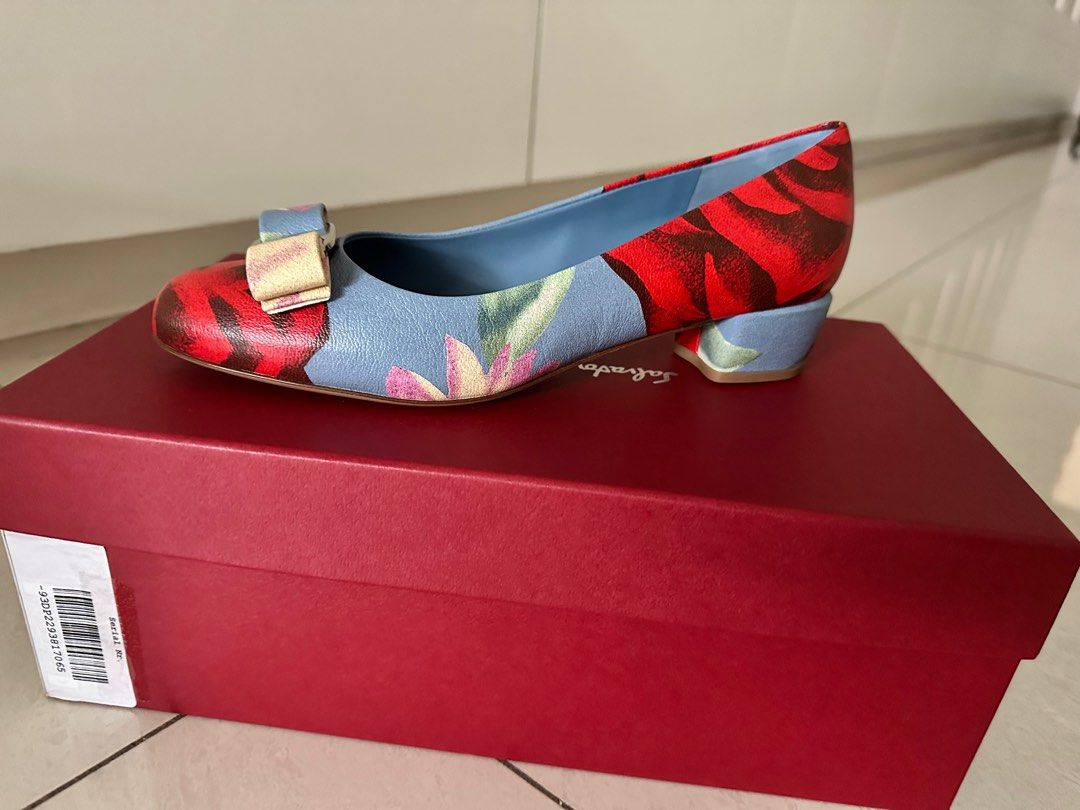 🥿 Ferragamo Vera Floral Print Pumps (3cm), Luxury, Sneakers