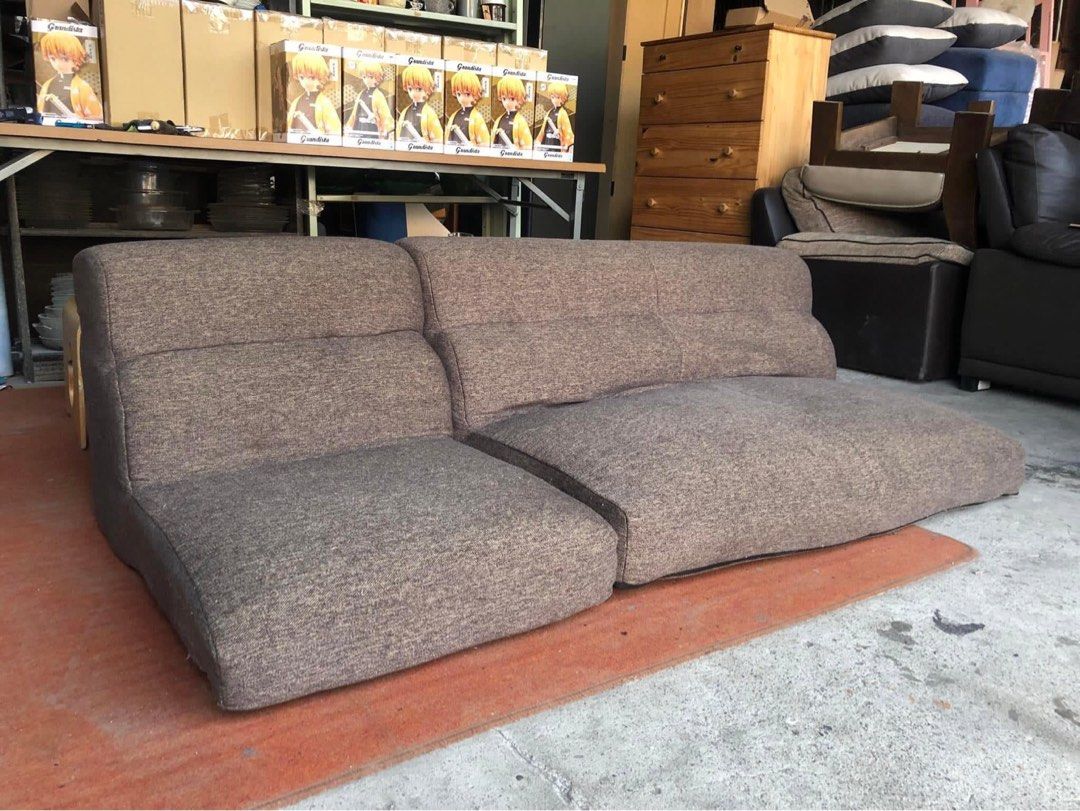 Floor sofa on Carousell