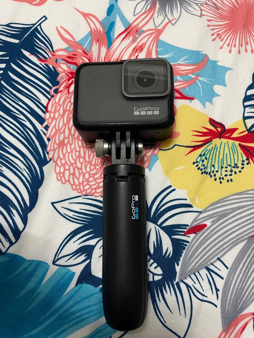 GoPro 7 Silver, Photography, Cameras on Carousell
