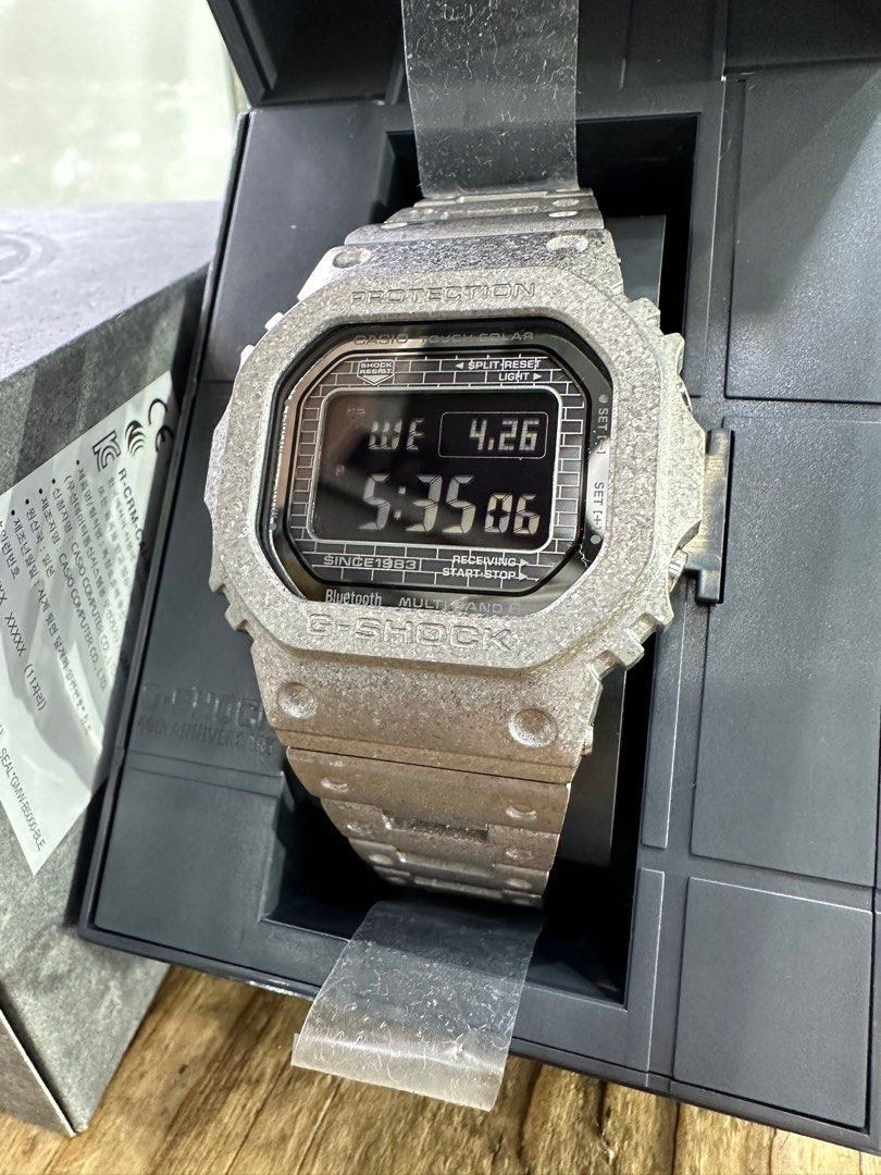 G-SHOCK四十周年版GMW-B5000PS-1DR, 名牌, 手錶- Carousell