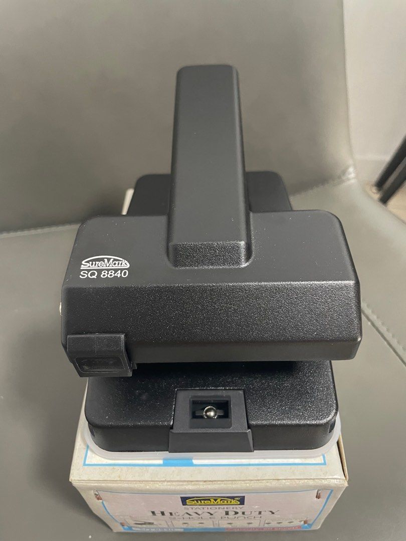 Heavy Duty 2 hole punch, Computers & Tech, Printers, Scanners