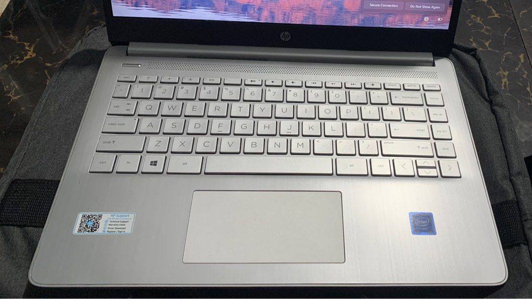 HP LAPTOP 14s (Category: Laptops & Notebooks) located in Pateros City. Submitted by pbquuin (Listing ID 1228652894, Image 2). Description: 📌MALL PRICE: 23,000 📌SELLING PRICE: 15,000 📌REASON FOR SELLING: nakatambak 📌NO ISSUE (no hidden issue, dents and scratches ) Bagong bagong, month old! 📌BAG AND CHARGER INCLUDED Product Description: 📎Windows 11/Intel Celeron N4120 (1.1 GHz base frequency, up to 2.6 GHz burst frequency, 4 MB L2 cache, 4 co
